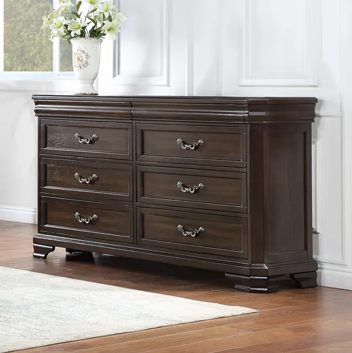 Lyndhurst Dresser in Walnut