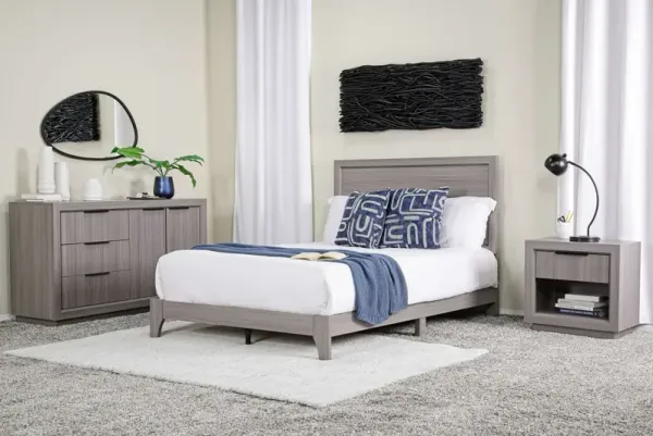Darien Panel Bed, Dresser & Nightstand in Gray, Queen