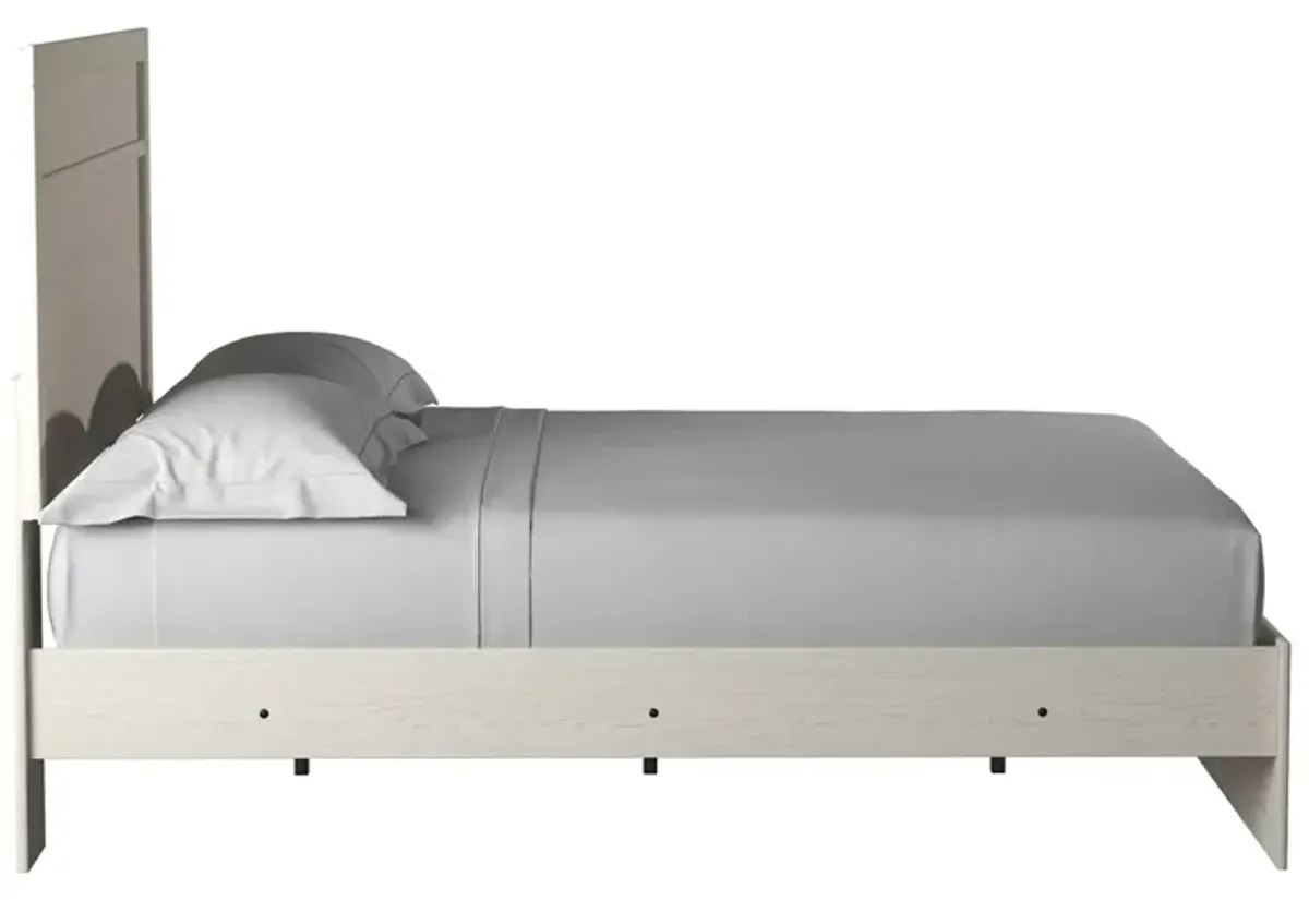 Stelsie Panel Bed in White, Queen