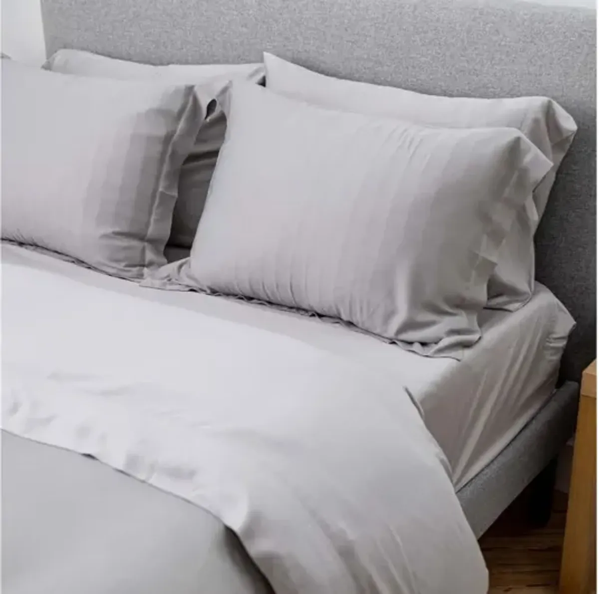 Iced Duvet Coverlet in Light Gray, Eastern King