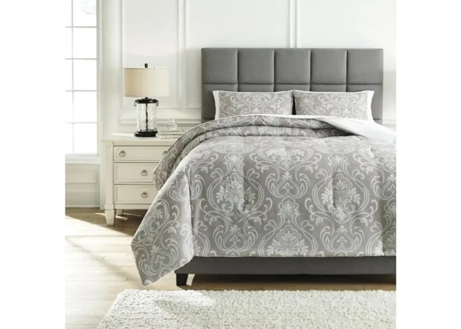 Noel Comforter Set in Gray & Tan, Queen