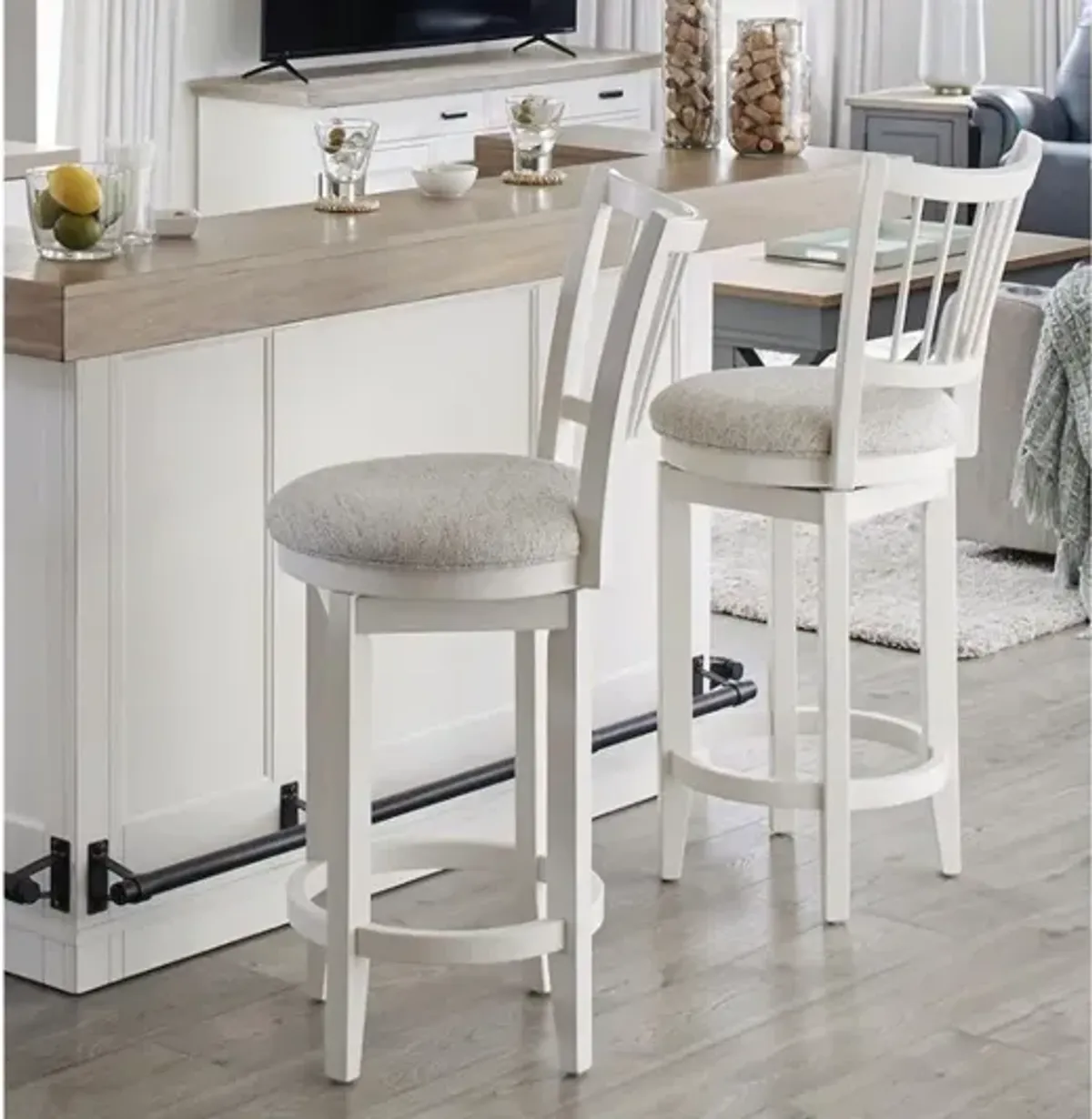 Americana Swivel Barstool in Cotton