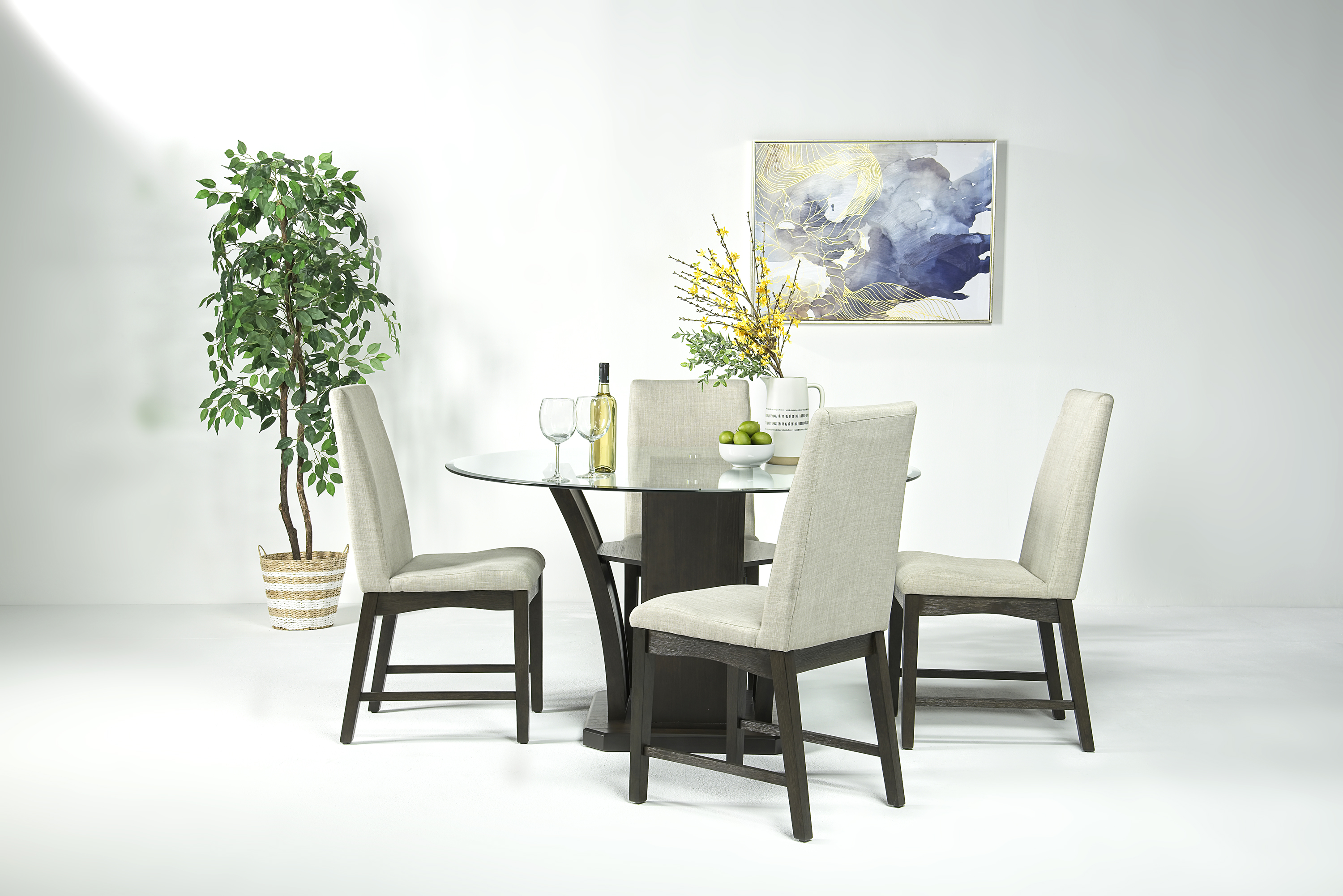 Dapper Round Dining Table & 4 Chairs in Brown