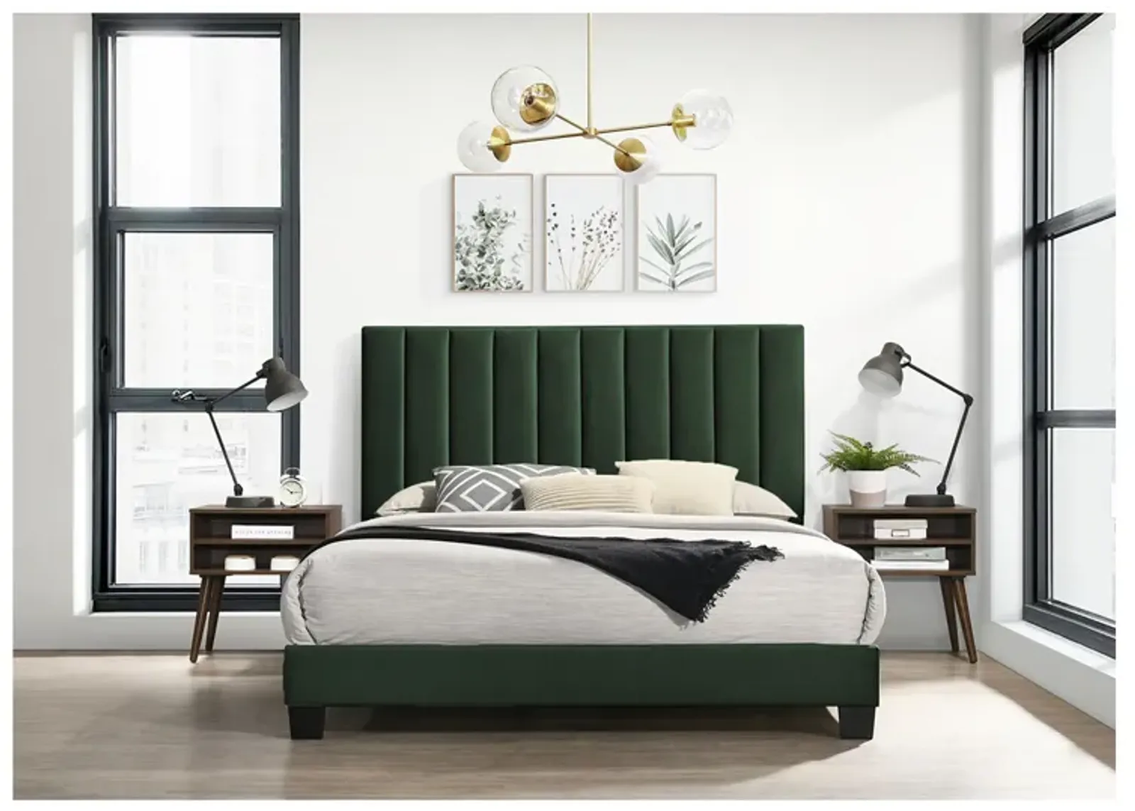 Coyote Upholstered Bed & 2 Nightstands in Emerald, Queen