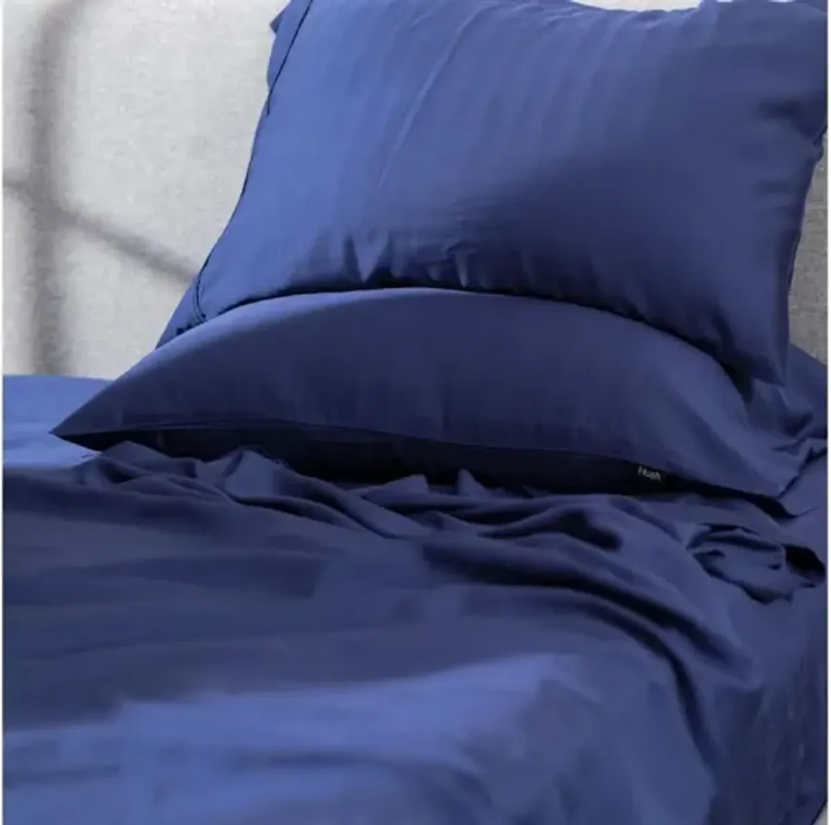 Iced Bamboo Cooling Sheets & Pillowcase Set in Navy, Full