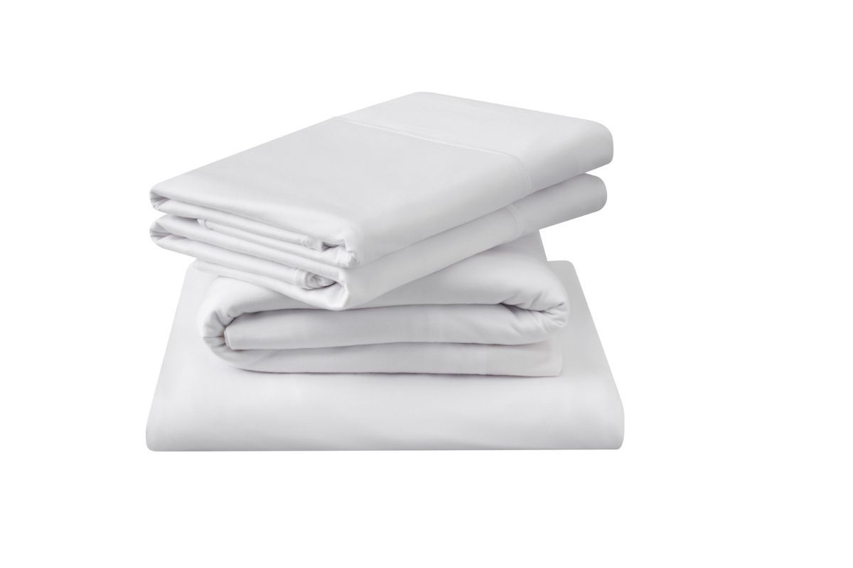 Tempur-Pedic Breeze Sheets in White, Split Eastern King (2)