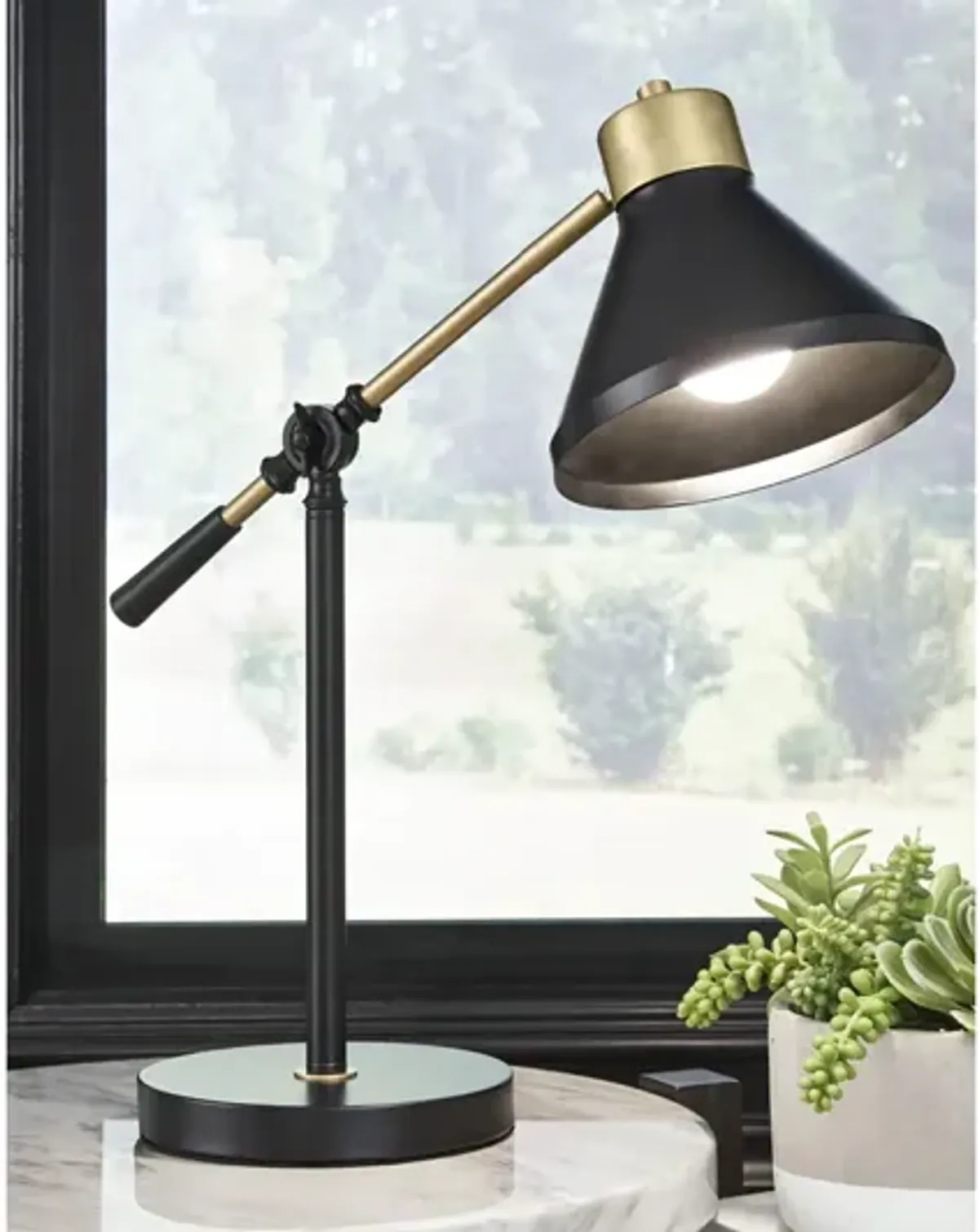 Garville Table Lamp