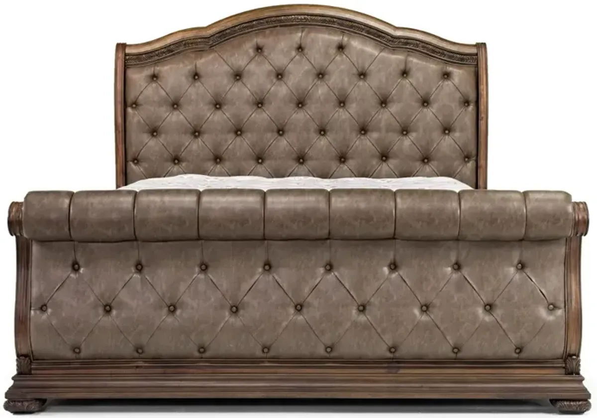 Durango Upholstered Sleigh Bed in Willadeene, Eastern King