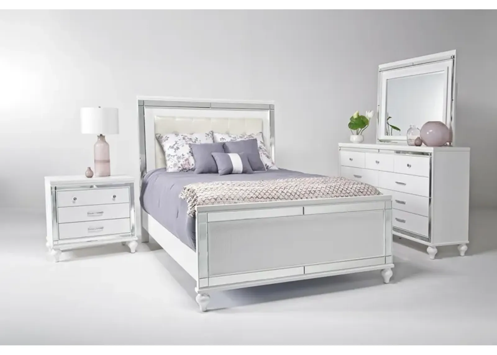 Valentino Panel Bed, Dresser, Mirror & Nightstand in White, Full