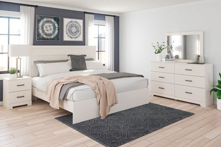Stelsie Panel Bed, Dresser, Mirror & Nightstand in White, Eastern King