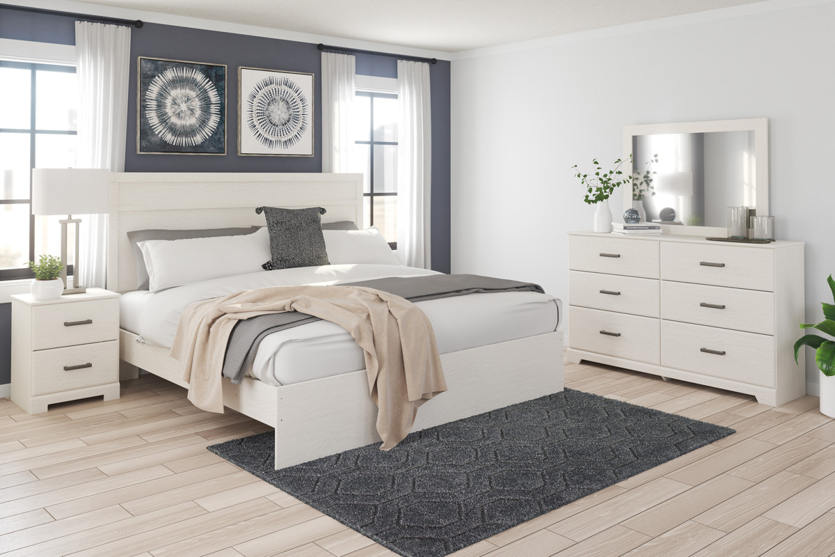 Stelsie Panel Bed, Dresser, Mirror & Nightstand in White, Eastern King