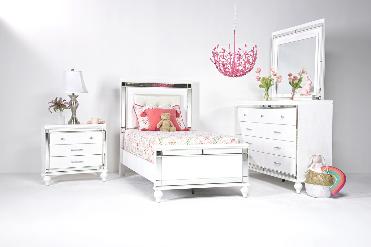 Valentino Panel Bed, Dresser, Mirror & Nightstand in White, Twin