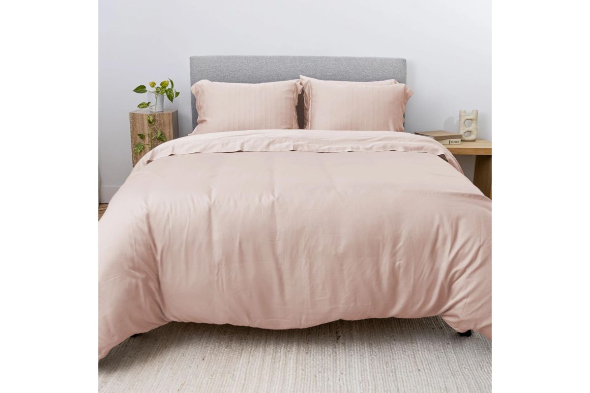 Iced Duvet Coverlet in Blush, Eastern King