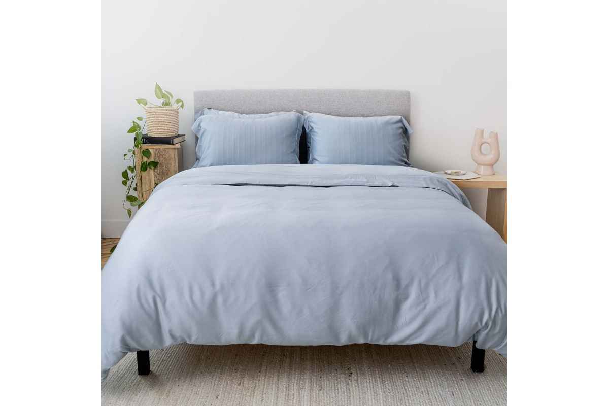 Iced Duvet Coverlet in Light Blue, Eastern King