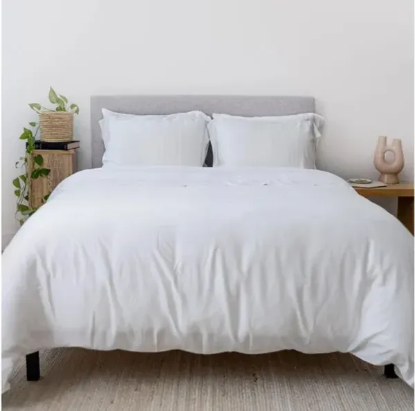 Iced Duvet Set in White, Twin