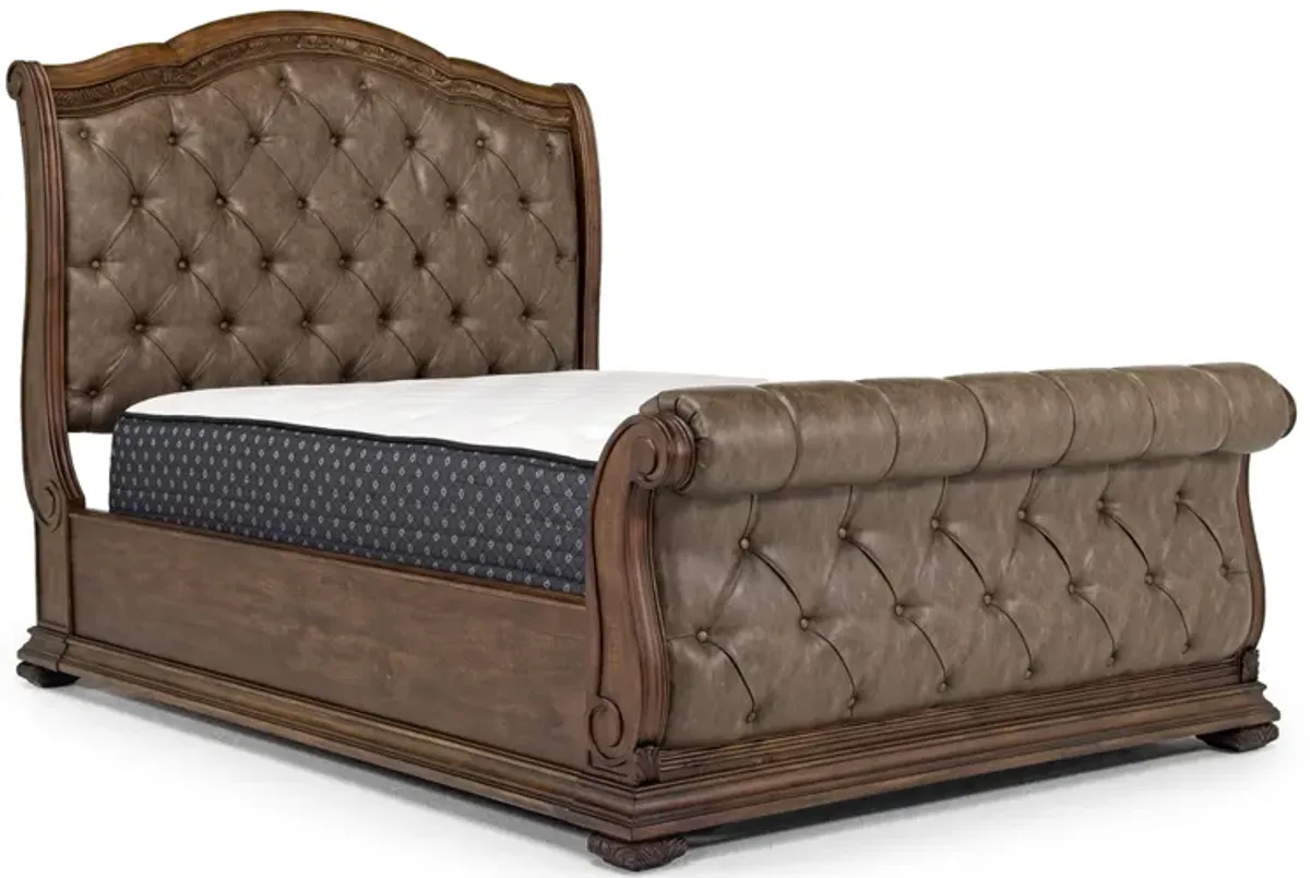 Durango Upholstered Sleigh Bed in Willadeene, Queen