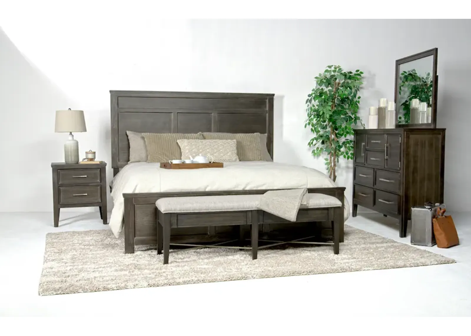 Andover Panel Bed, Dresser, Mirror & Nightstand in Nutmeg, CA King