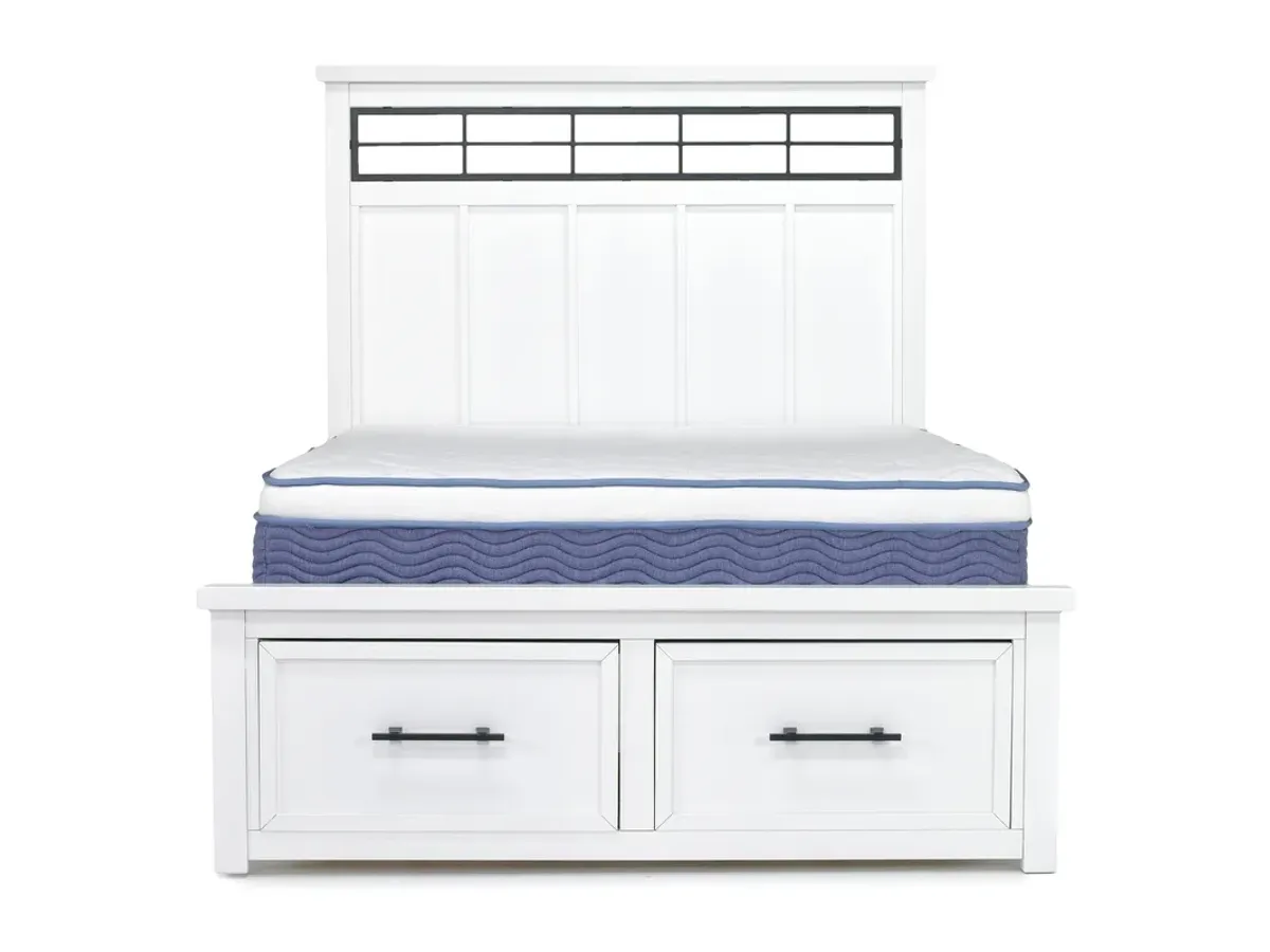 Ashbryn Storage Bed in White, Queen