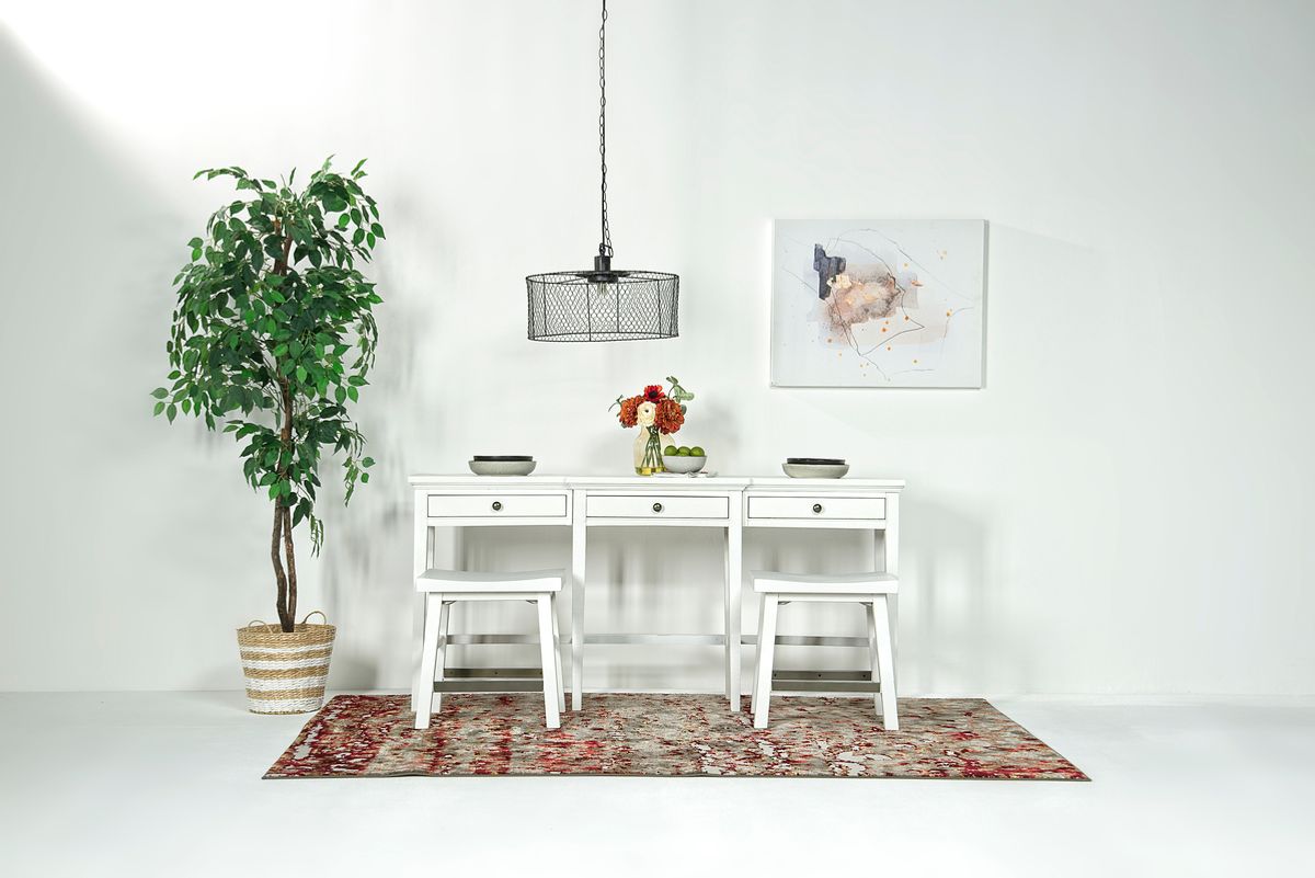 Bay Creek Sofa Bar Table w/ Stools in Chalk White