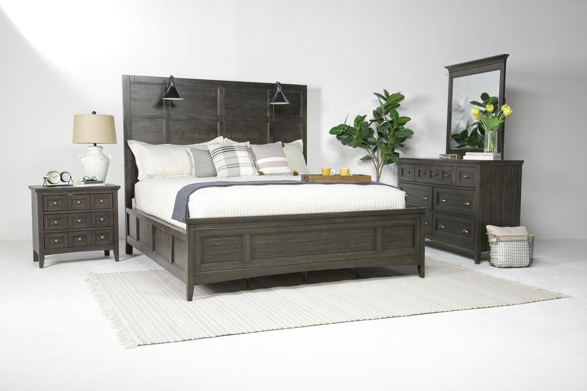 Bay Creek Panel Bed w/ Lights, Dresser, Mirror & Nightstand in Graphite, Eastern King