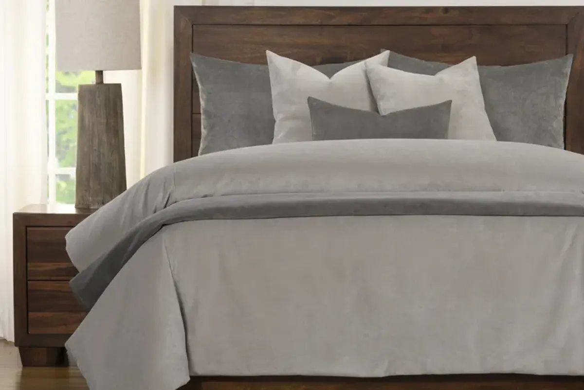 Padma Duvet Set in Gray / Smoke / Gray / Smoke, Eastern King