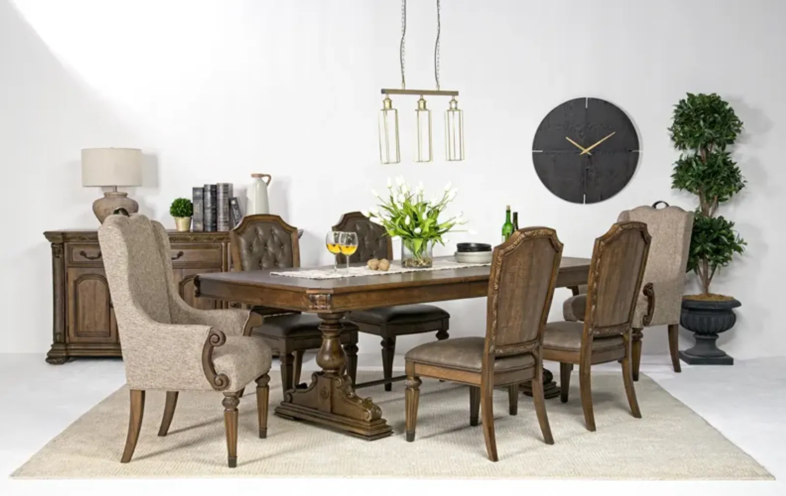 Durango Dining Table, 4 Side Chairs & 2 Arm Chairs in Willadeene, Upholstered