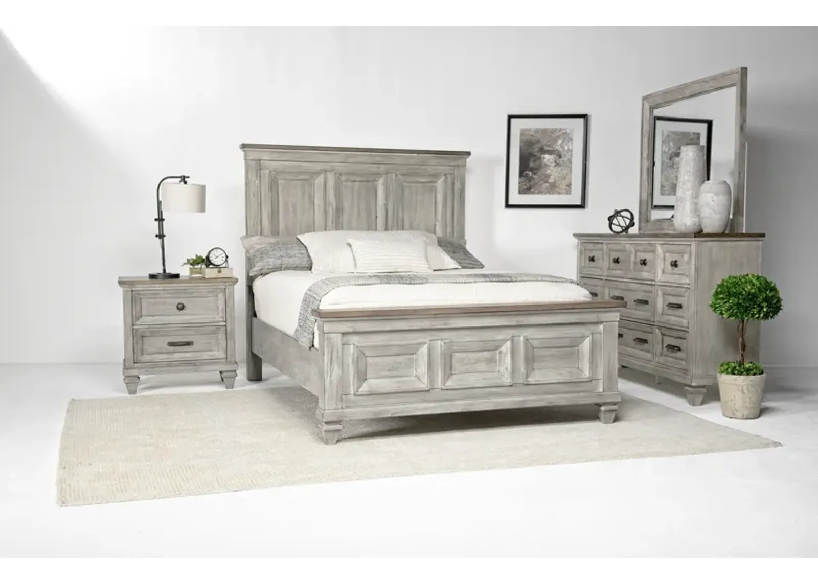 Mariana Panel Bed, Dresser & Mirror in Vintage Creme, Queen