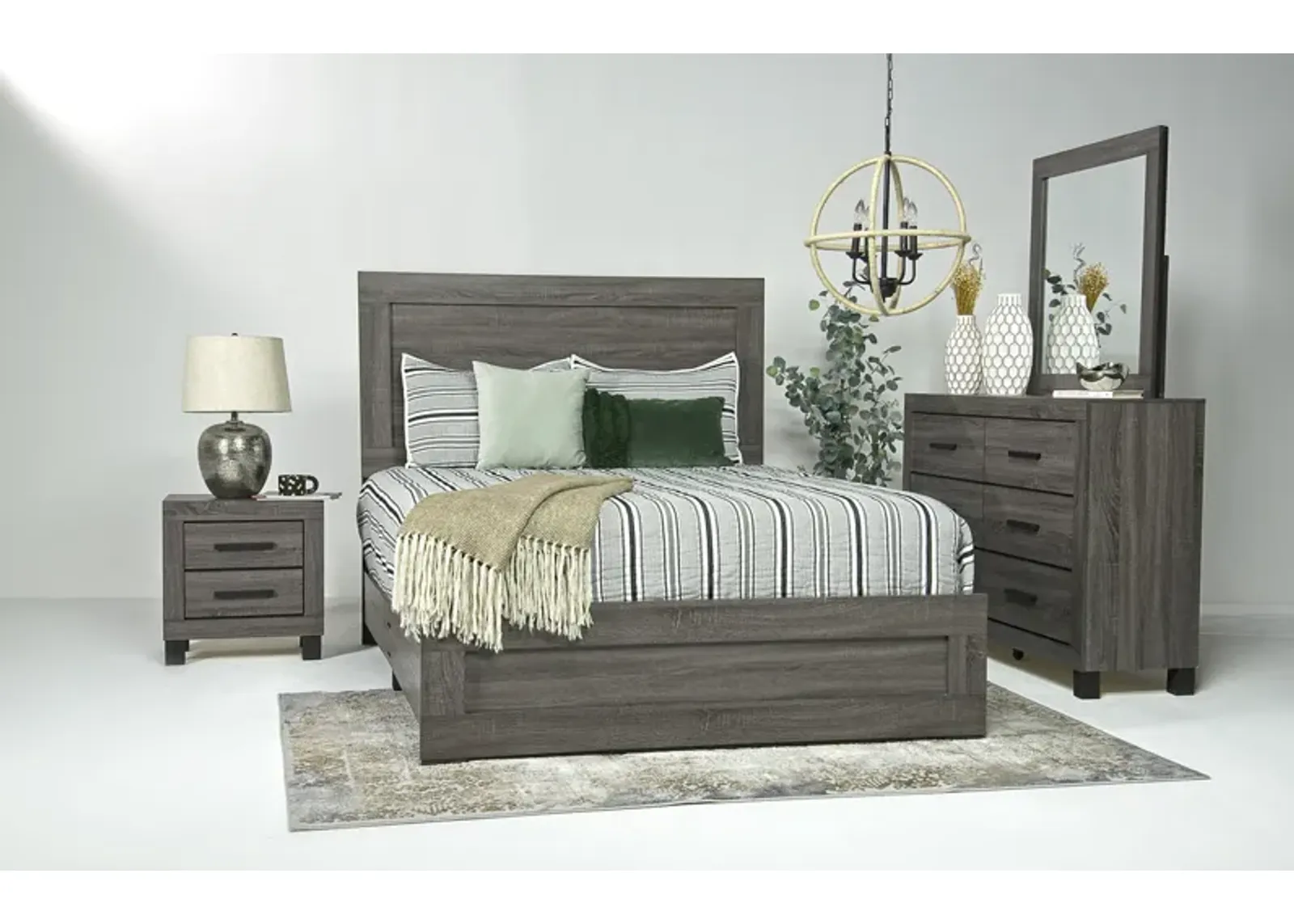 Naialyn Panel Bed, Dresser, Mirror & Nightstand in Gray, Queen