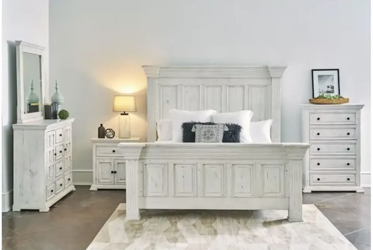 Olivia Panel Bed in White, Queen