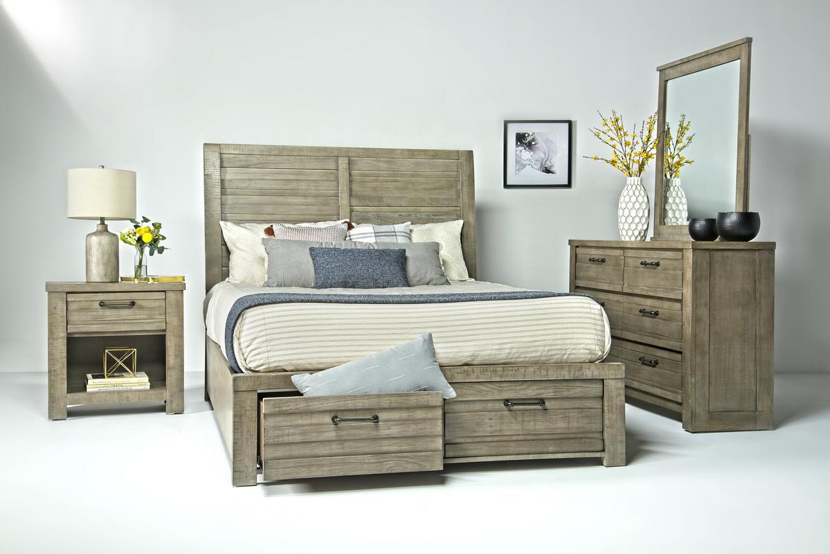Ruff Hewn Panel Bed w/ Storage, Dresser, Mirror & Nightstand in Gray, Eastern King