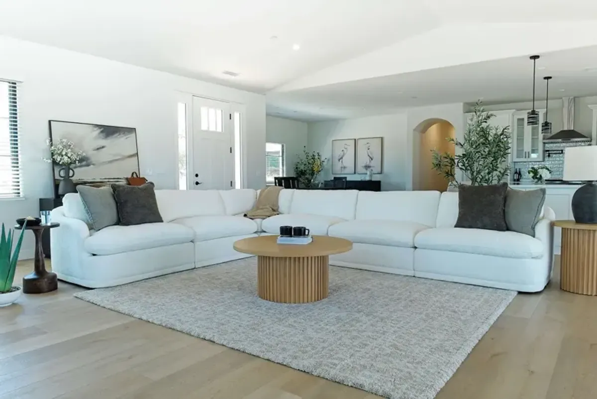 Stratus Crypton Performance 6 Piece Sectional in Jennie Snow