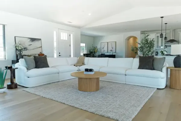 Stratus Crypton Performance 6 Piece Sectional in Jennie Snow