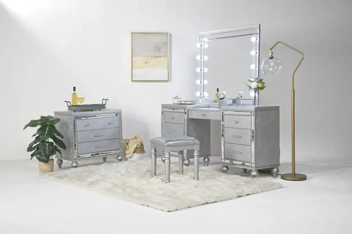 Valentino Vanity, Mirror & Stool in Silver