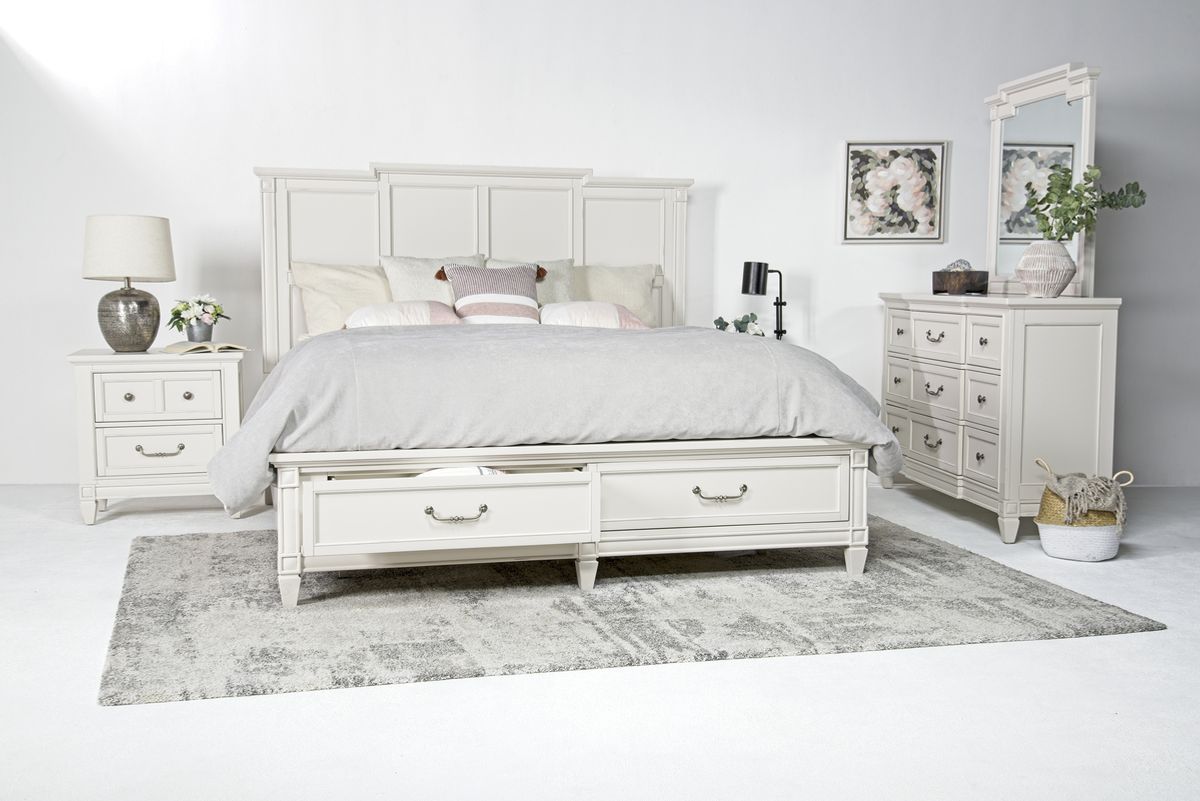 Willowbrook Panel Bed w/ Storage, Dresser & Mirror in Egg Shell White, Queen