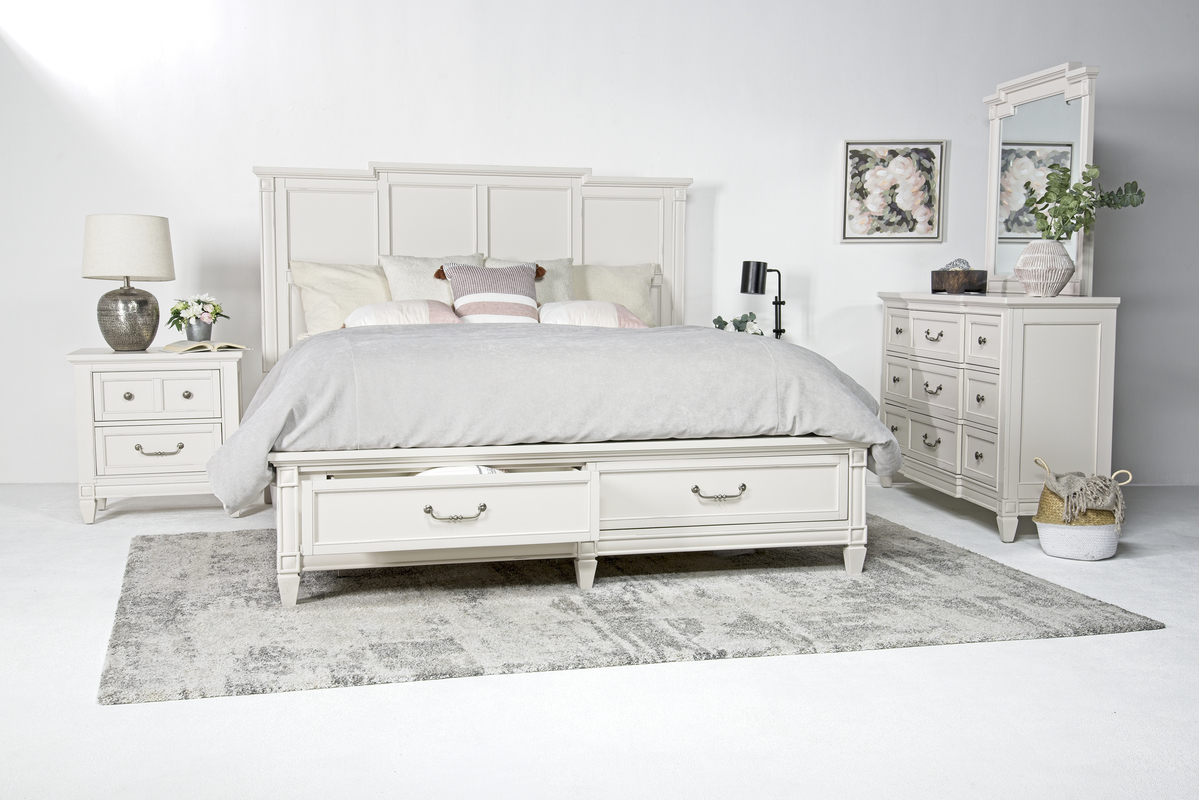 Willowbrook Panel Bed w/ Storage, Dresser & Mirror in Egg Shell White, Queen
