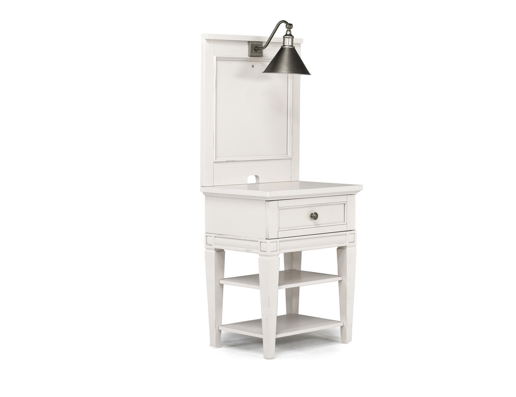 Willowbrook Nightstand & Hutch w/ Lamp in Egg Shell White