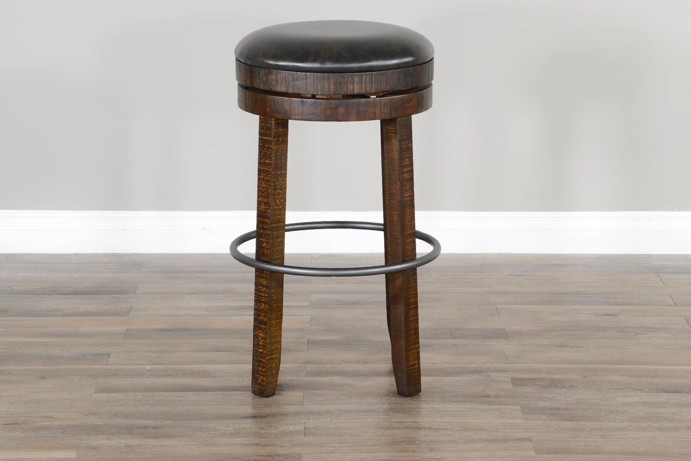 Thatcher 24" Swivel Stool