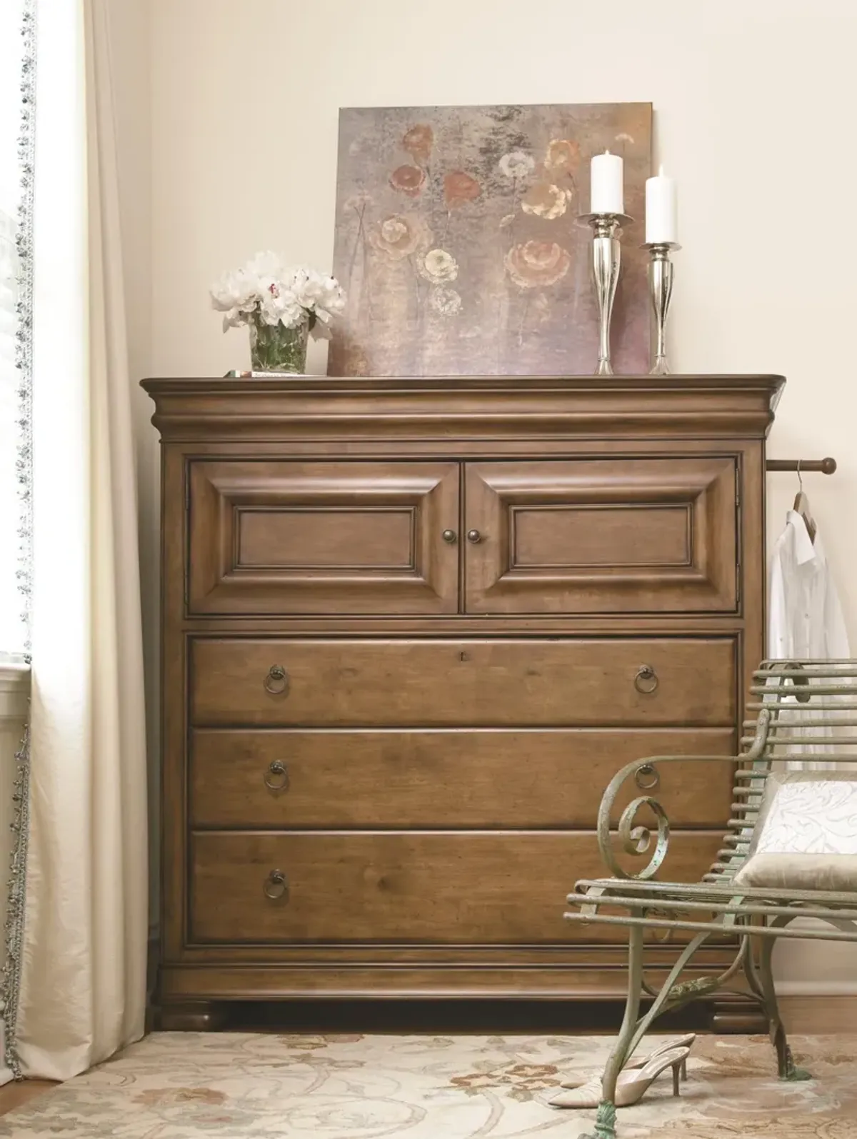 Newton Falls Dressing Chest