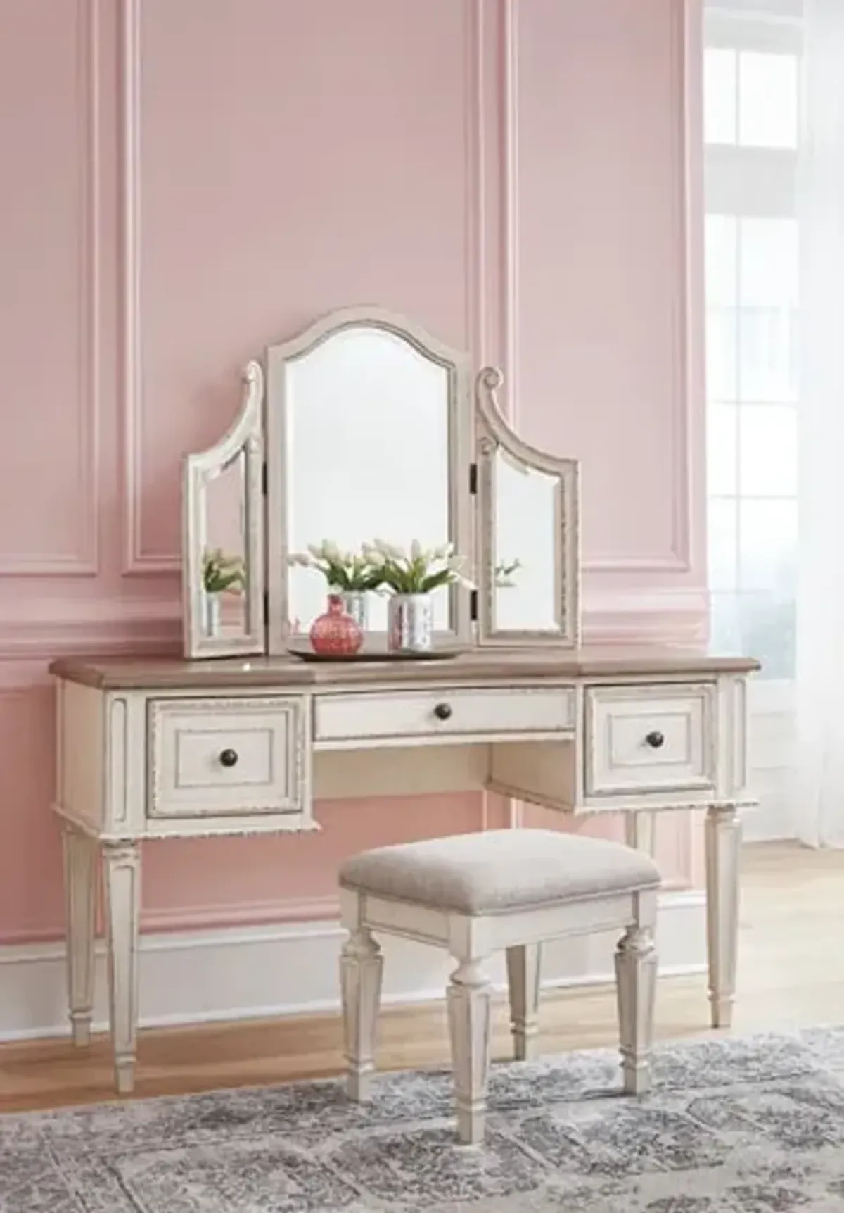 Realyn Vanity, Mirror And Stool