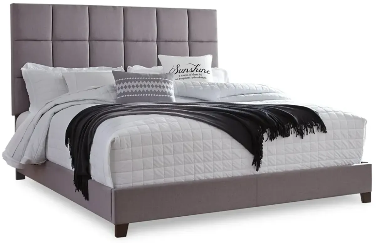 Dolante Upholstered Bed King