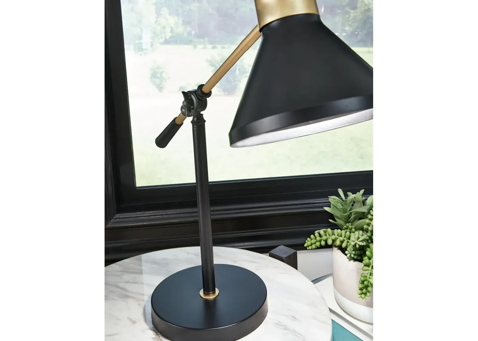 Garville Desk Lamp