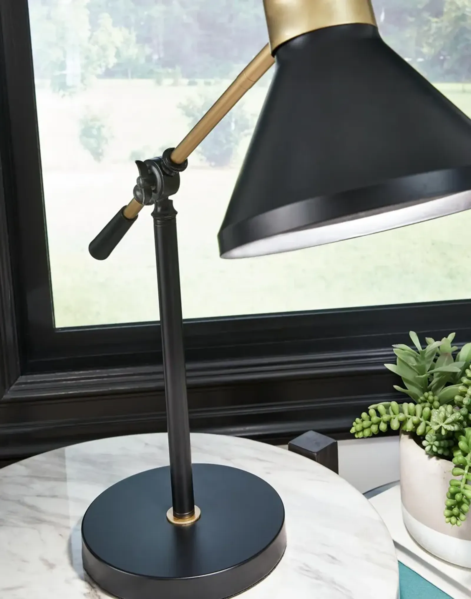 Garville Desk Lamp