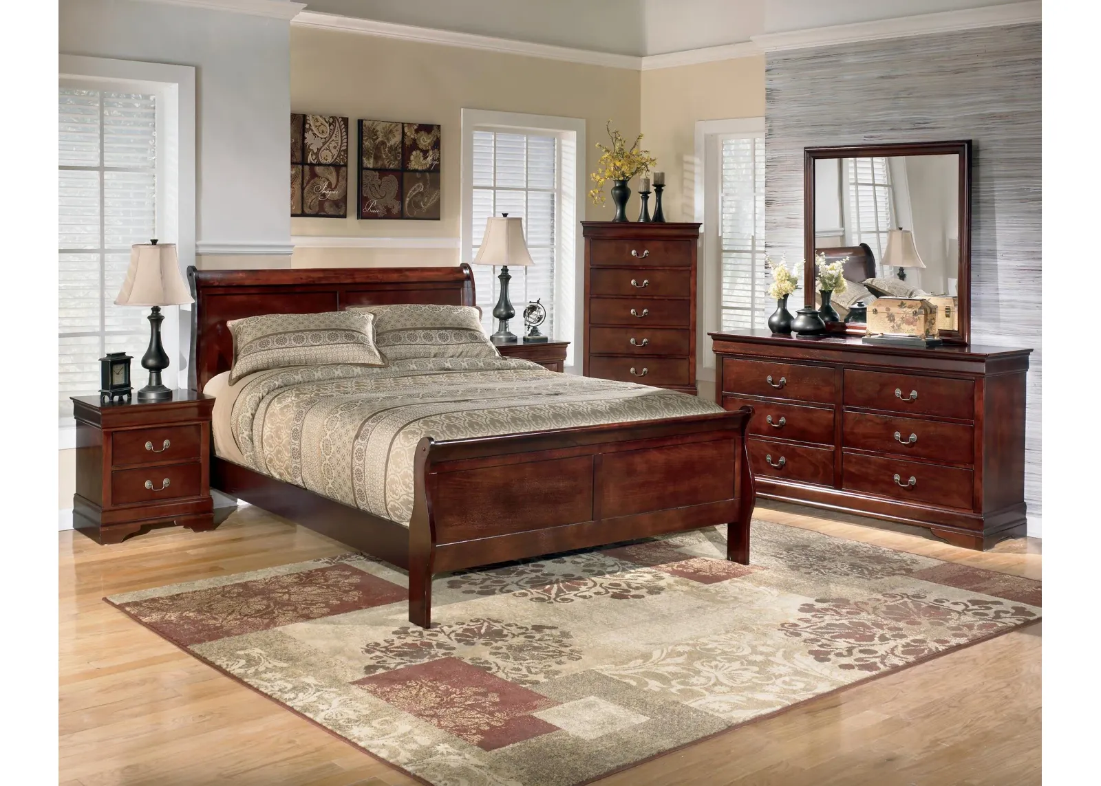 Alisdair Queen Sleigh Bed