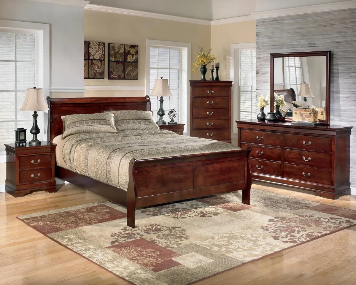 Alisdair Queen Sleigh Bed