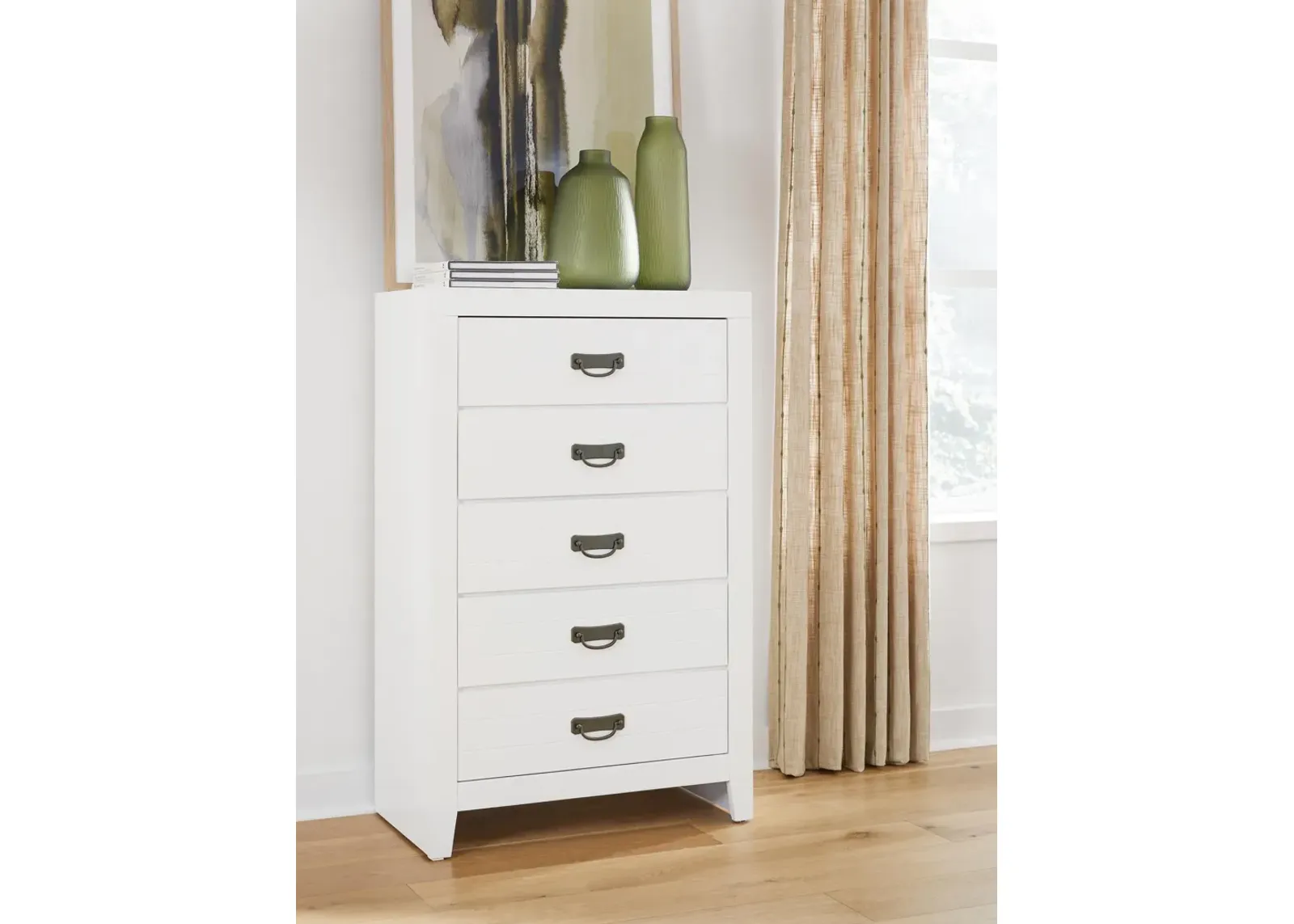 Binterglen Chest Of Drawers