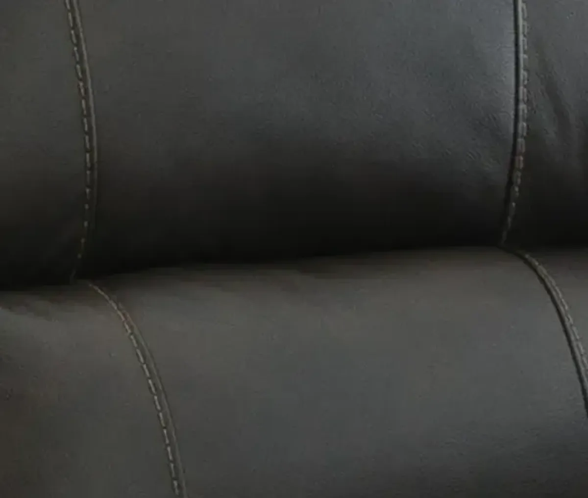 Leesworth Power Reclining Loveseat