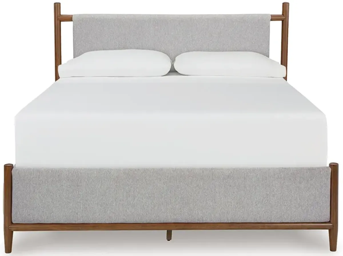 Lyncott King Upholstered Bed