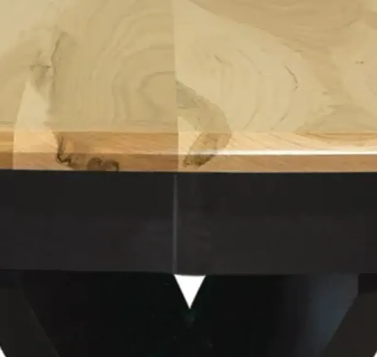 Vibrance Dining Table