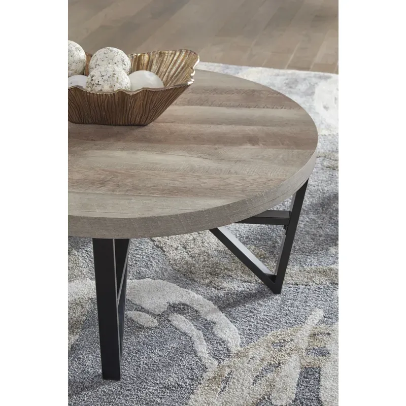 Deanlee Table (Set of 3)