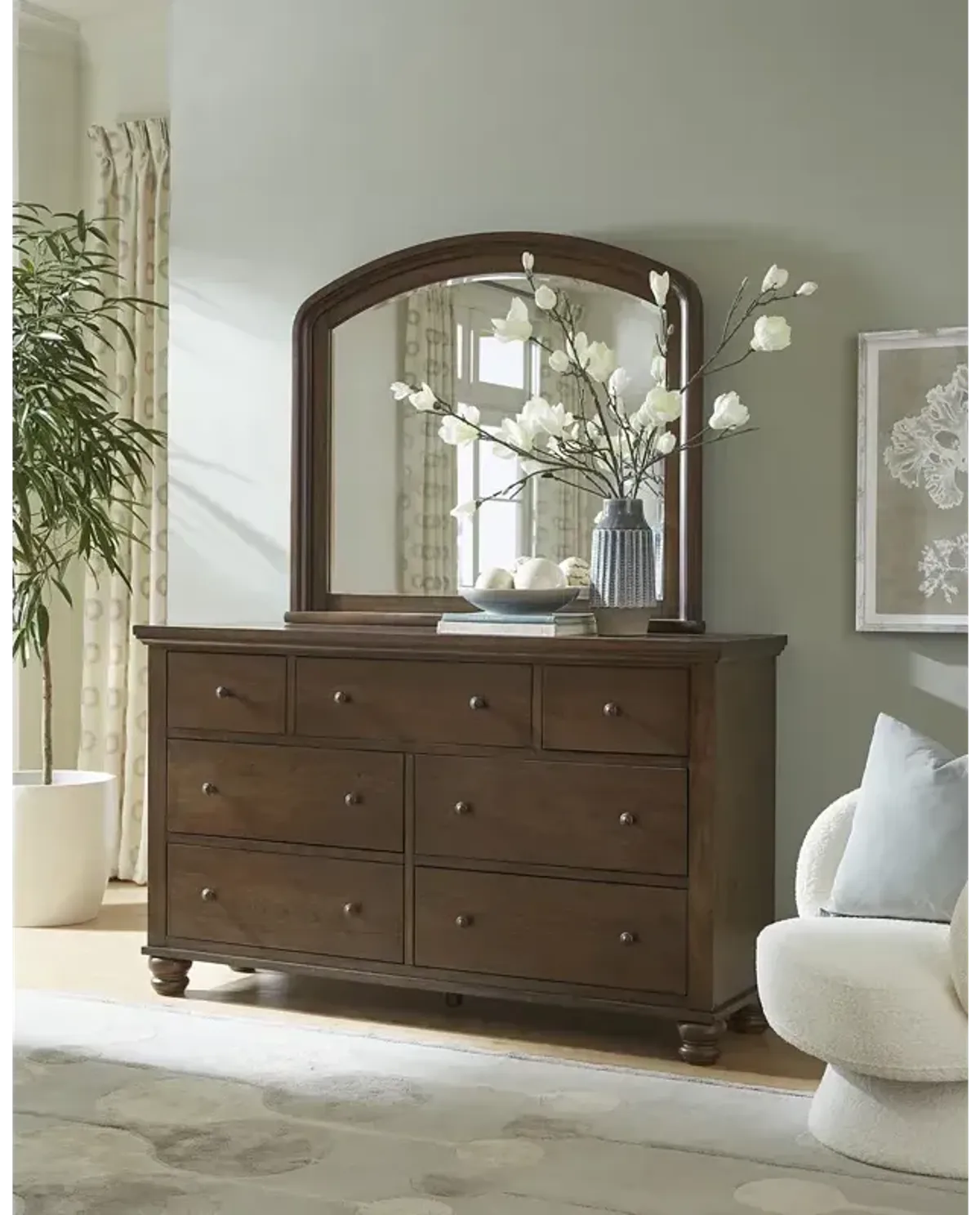 Cambridge Dresser - Classic Cherry